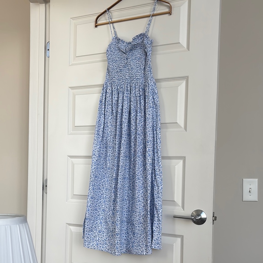 H&M Blue and White Floral smocked Dress